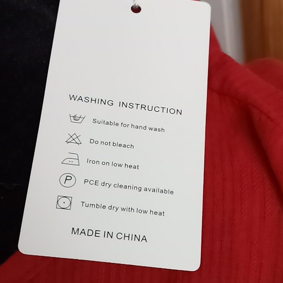 Ladies Red Light-weight Top - Picture 6 of 7